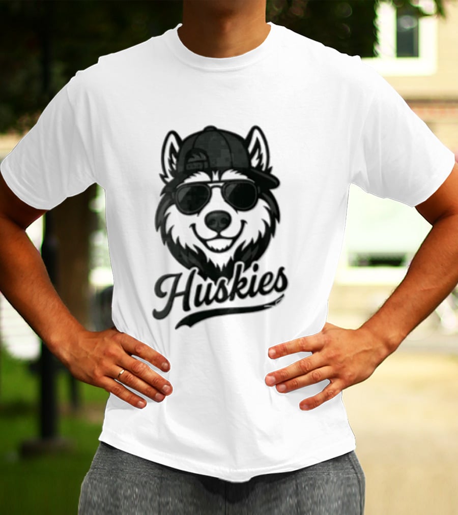 Huskies Husky Dog In Sunglasses And Cap T-Shirt