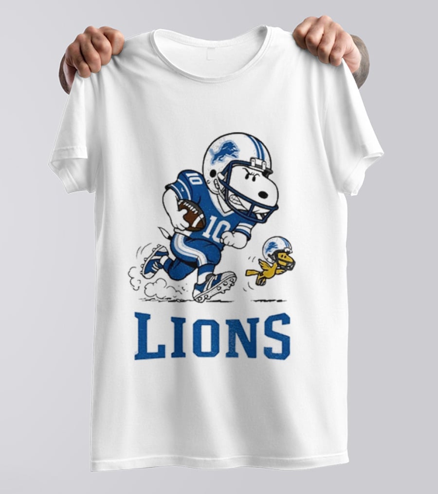 Detroit Lions Snoopy Woodstock Football Run T-Shirt