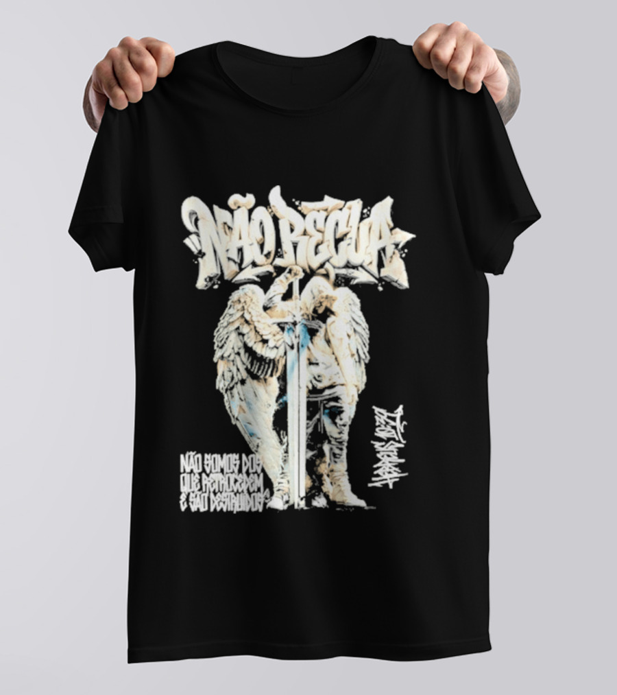 NÃO RECUA Angel Warrior Sword Faith Graffiti T-Shirt