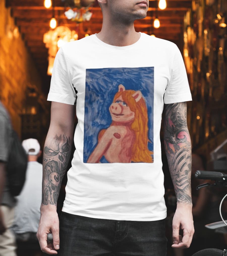 Miss Piggy Carpenter Painting The Muppets Miss Piggy Venus T-Shirt