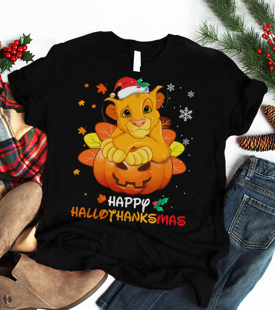 Happy Hallothanksmas Simba Pumpkin Santa Hat Snowflakes T-Shirt