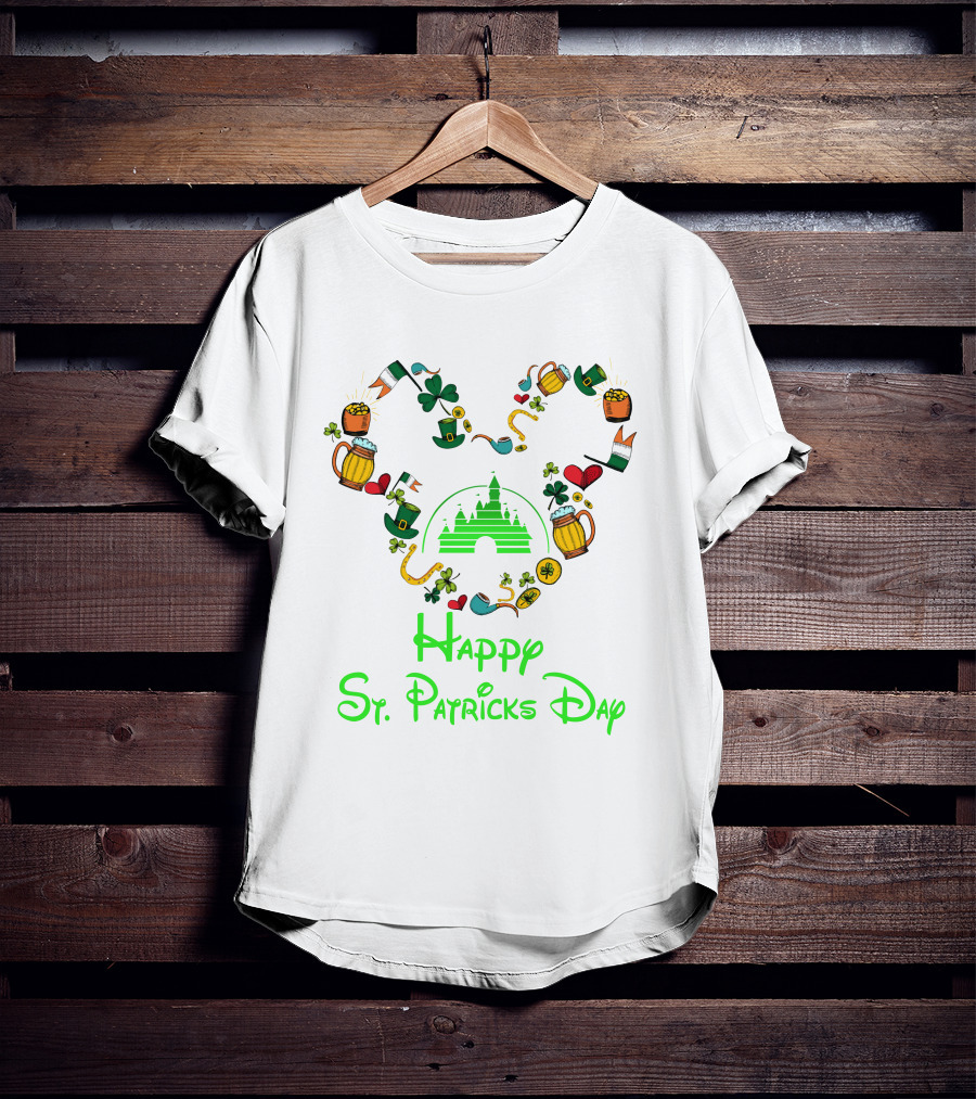 Happy St. Patrick's Day Castle And Shamrocks T-Shirt