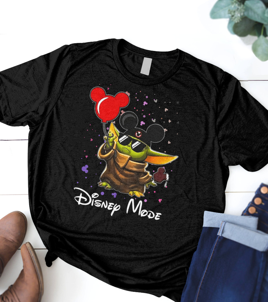 Disney Mode Baby Yoda With Mickey Balloon And Ears T-Shirt