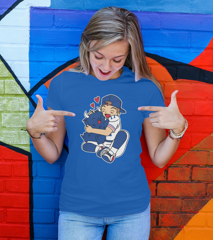 Gotta Throw 'Em All Cute Buffalo Hugging Sports Fan With Hearts T-Shirt