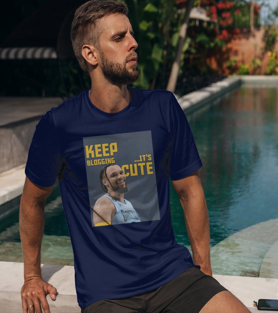 Keep Blogging It's Cute Basketball Player Smiling T-Shirt