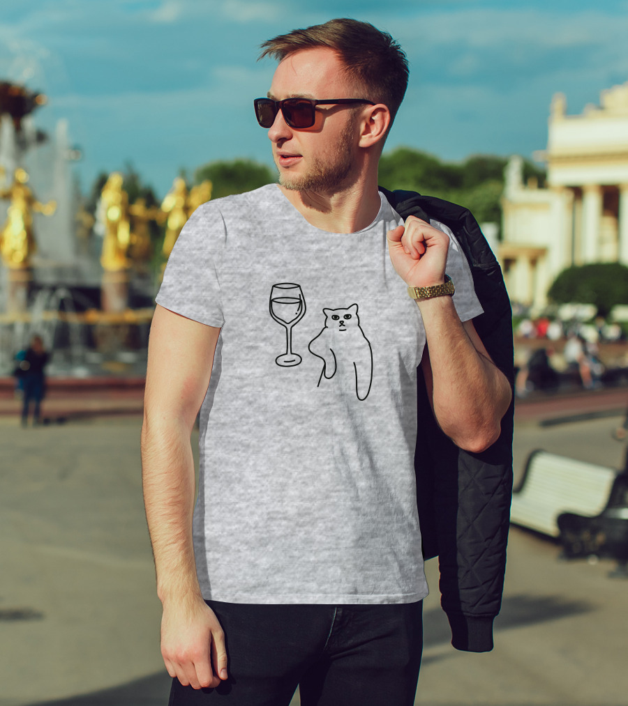 Chat De Vin Wine Glass Cat T-Shirt