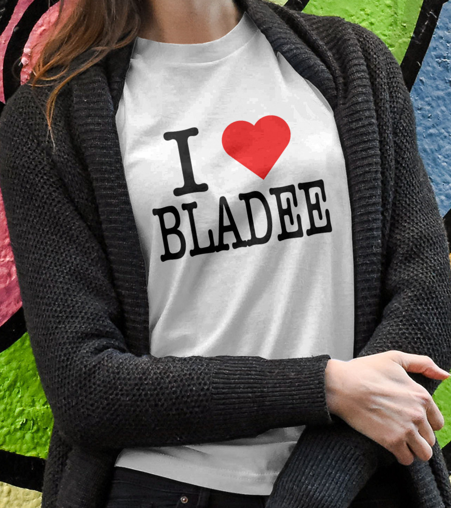 I Love Bladee Heart Symbol Fandom T-Shirt