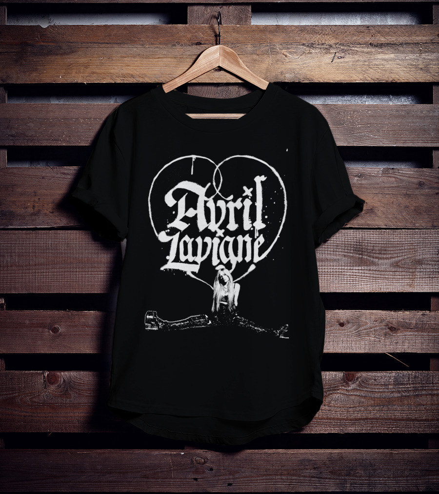 Avril Lavigne Heart Logo Album T-Shirt