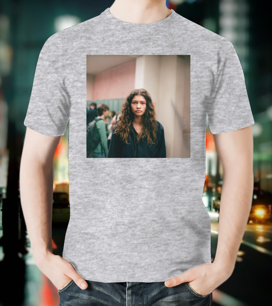 Labrinth Euphoria Season 2 Music Labrinth-Music Shop Rue Hallway Scene T-Shirt