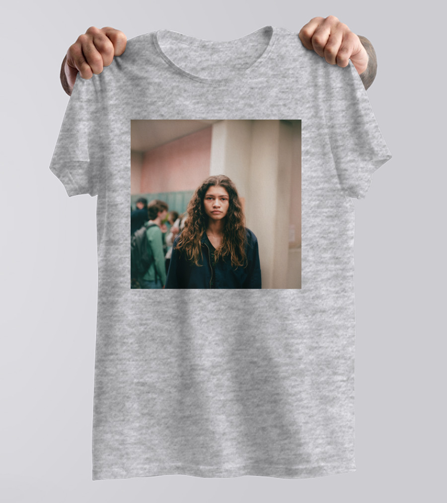 Labrinth Euphoria Season 2 Music Labrinth-Music Shop Rue Hallway Scene T-Shirt