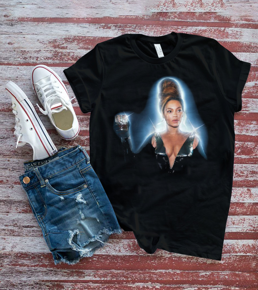 Beyonce That Girl Track Iconic Glamorous Photo With Drink T-Shirt