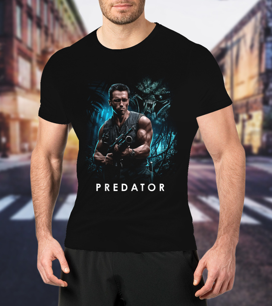 PREDATOR Arnold Schwarzenegger With Alien Hunter Background T-Shirt