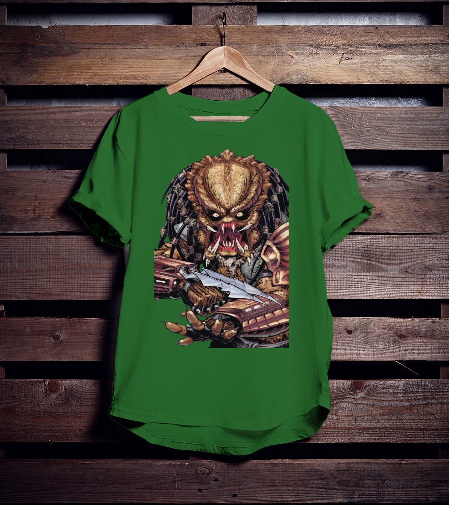 Predator Alien Holding Blade Comic T-Shirt