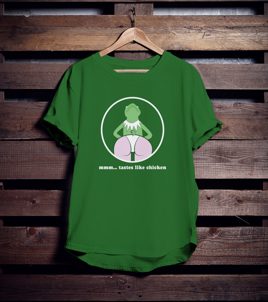 Kermits Frog Mmm Tastes Like Chicken Humorous Green Circle T-Shirt