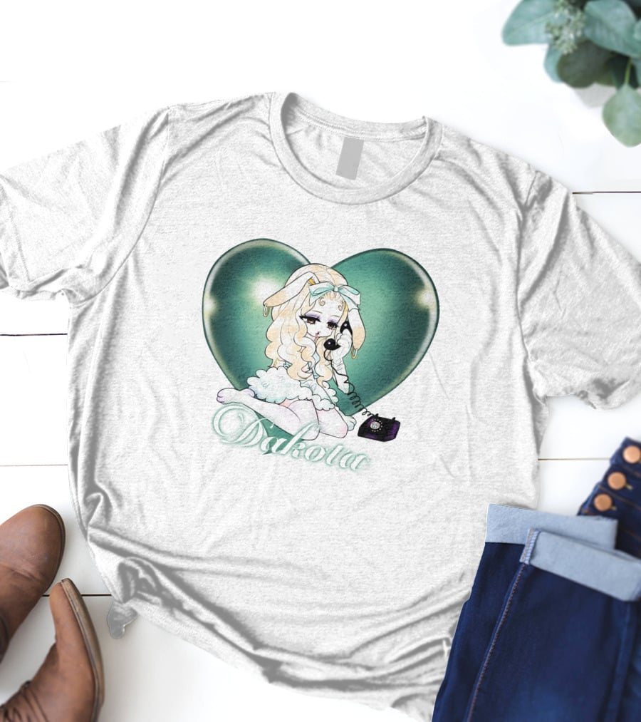 Dakota Cute Bunny Girl With Heart And Vintage Phone T-Shirt
