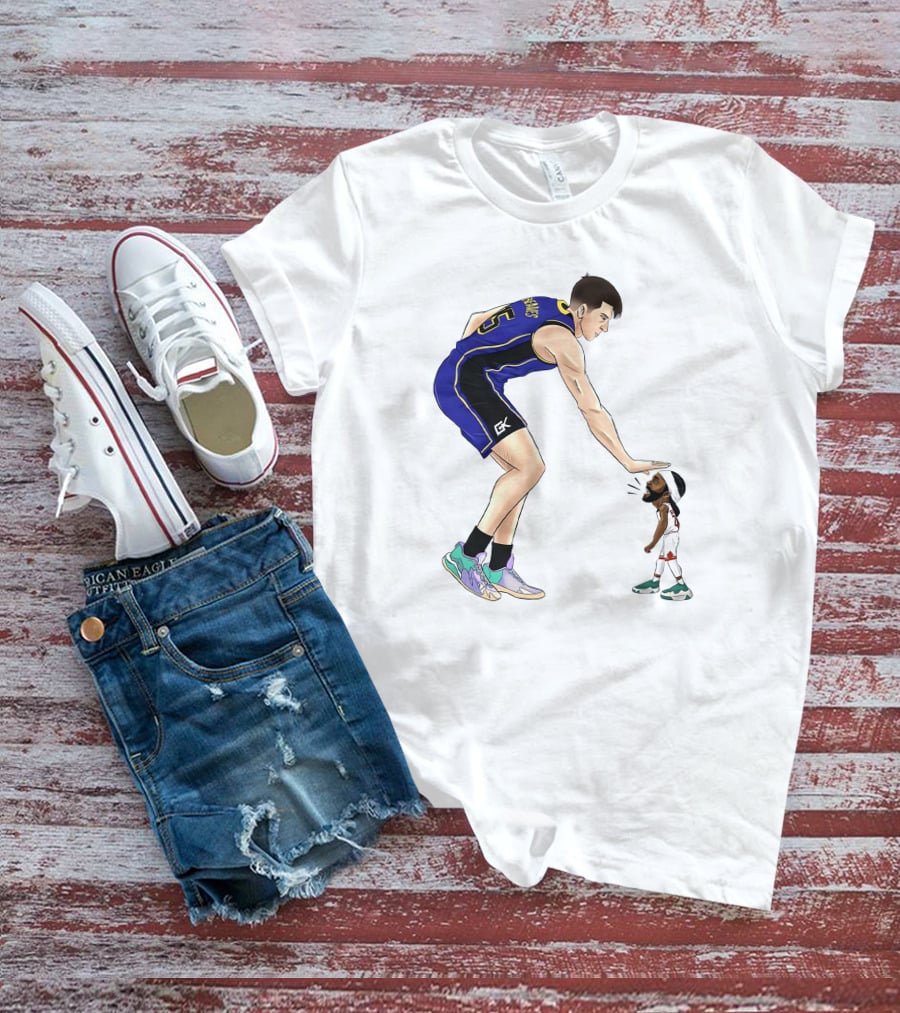 GoldenKnightGfx Basketball Players Size Comparison T-Shirt