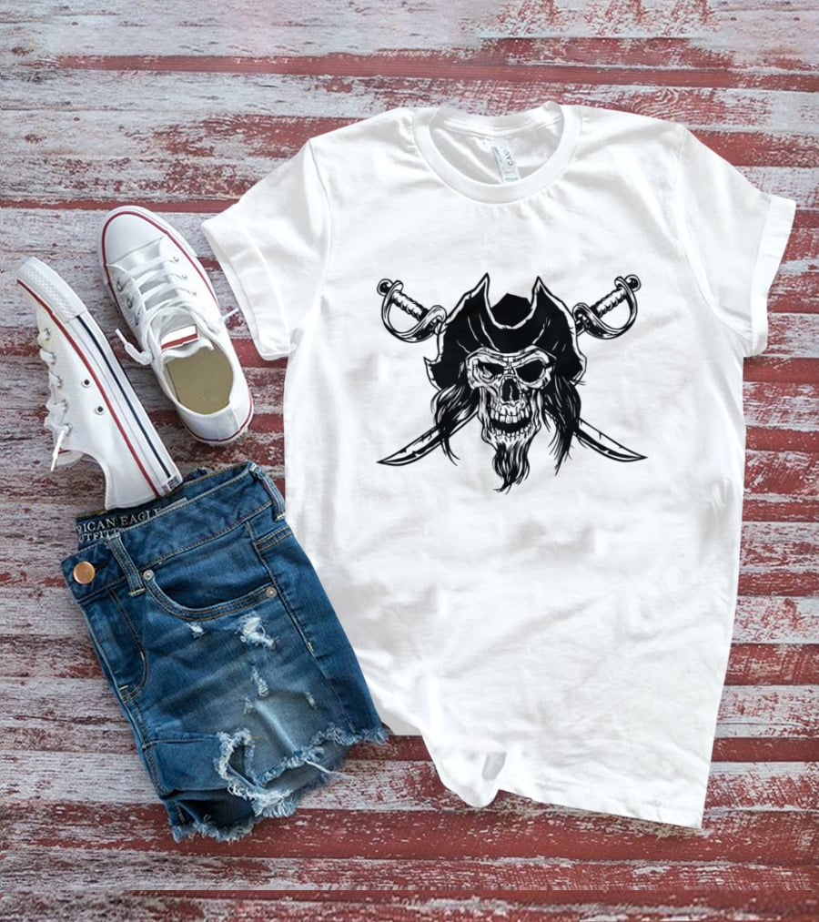Pirate Skull With Crossed Swords T-Shirt