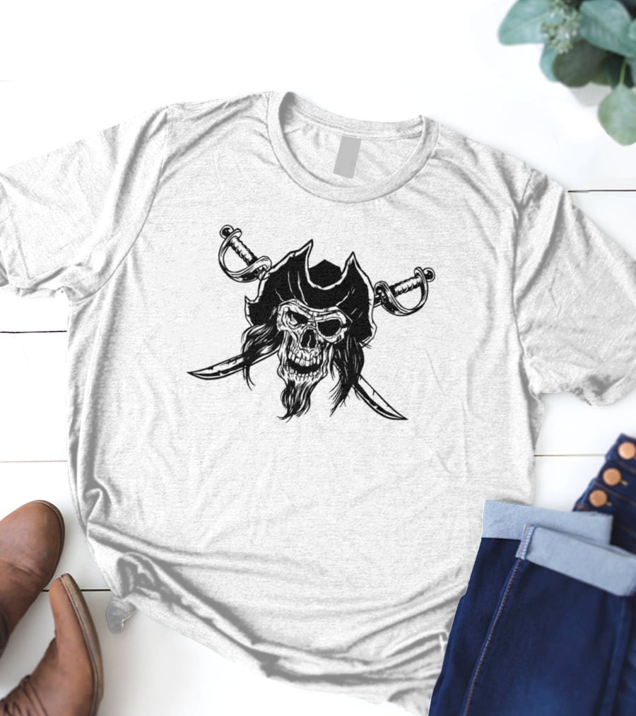 Pirate Skull With Crossed Swords T-Shirt