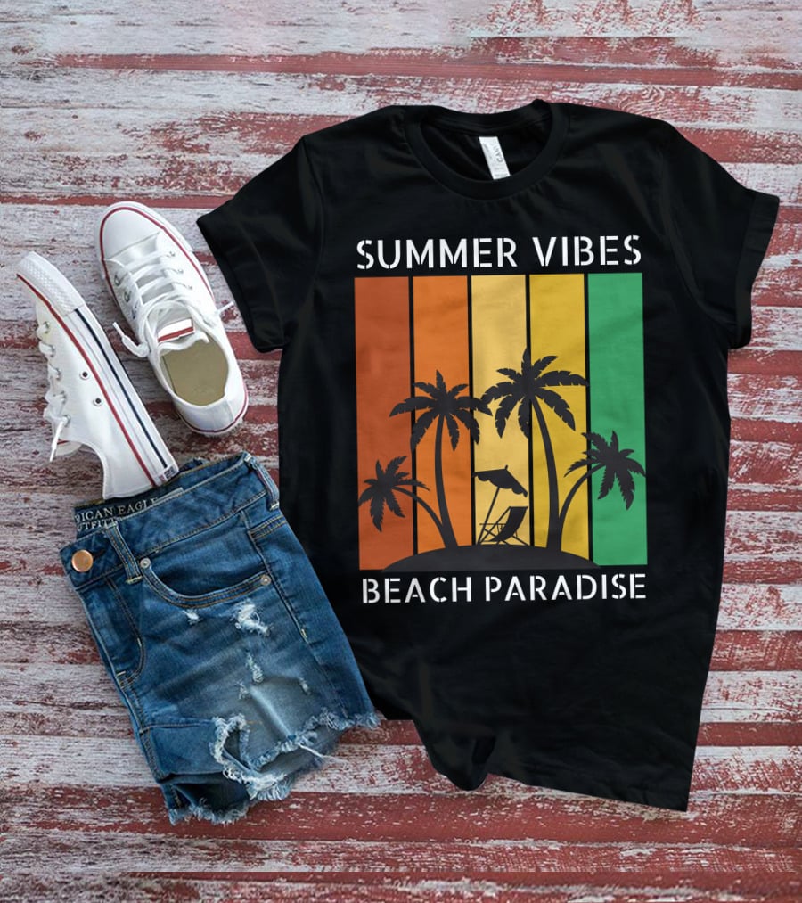 SUMMER VIBES BEACH PARADISE Palm Trees And Lounge Chair On Sunset Stripes T-Shirt