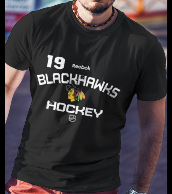 19 Blackhawks Hockey Reebok NHL T-Shirt