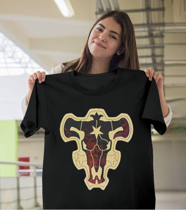 Zora Ideale Bull Emblem Black Clover BC Series T-Shirt