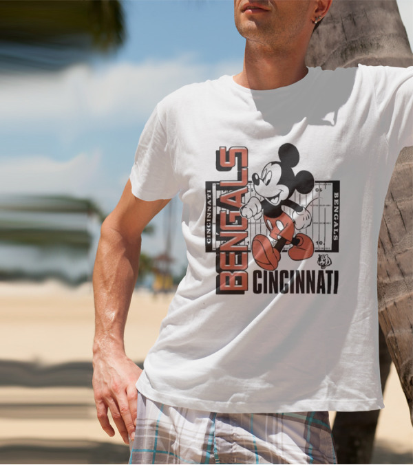 Junkfood X NFL Bengals Mickey Cincinnati Football Field Vintage T-Shirt