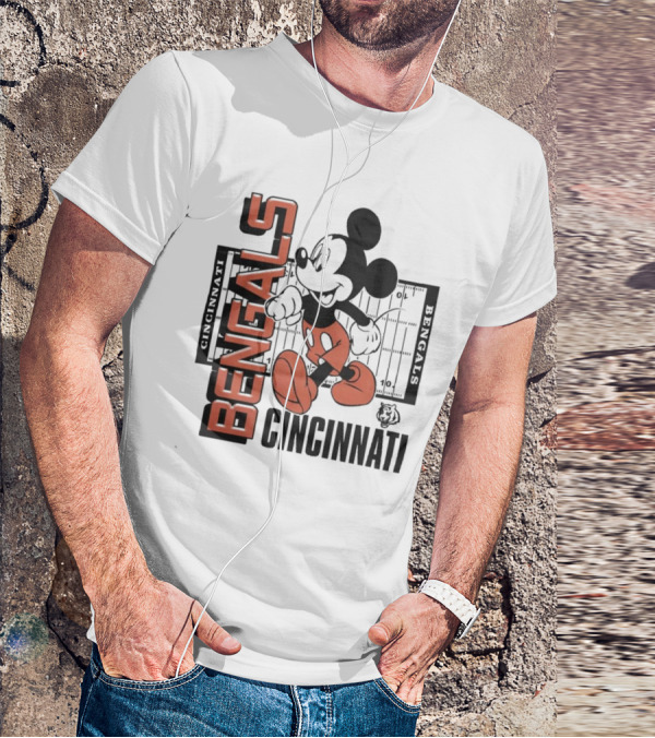Junkfood X NFL Bengals Mickey Cincinnati Football Field Vintage T-Shirt