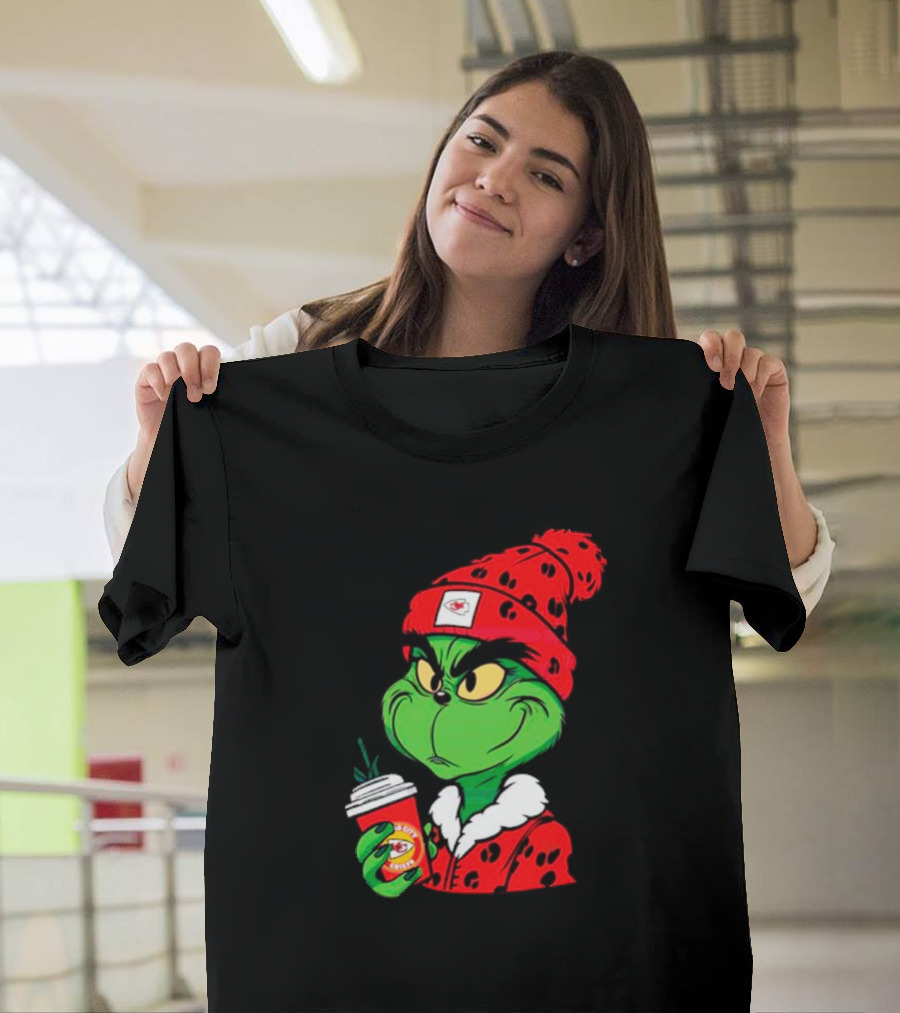 Grinch Leopard Kansas City Chiefs Coffee Beanie T-Shirt