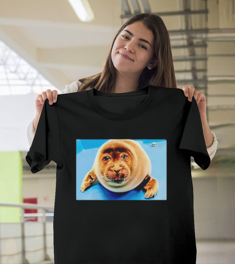 Toba Aquarium Adorable Baby Seal T-Shirt