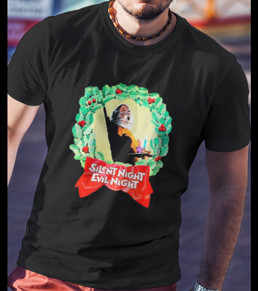 Silent Night Evil Night Christmas Wreath Horror Santa T-Shirt