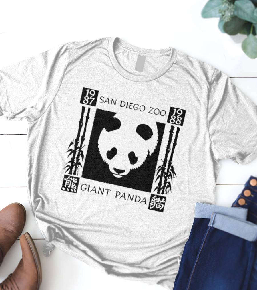 San Diego Zoo 1987-1988 Giant Panda Tom DeLonge T-Shirt