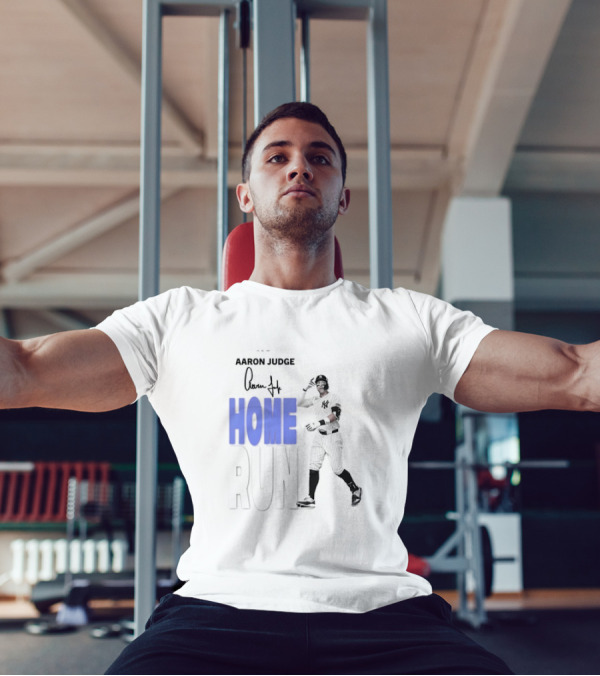 Aaron Judge Home Run New York Yankees Signature T-Shirt