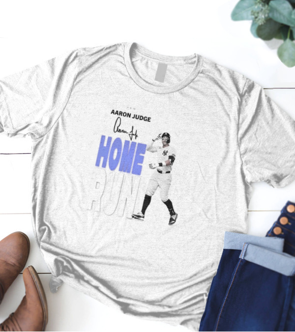 Aaron Judge Home Run New York Yankees Signature T-Shirt