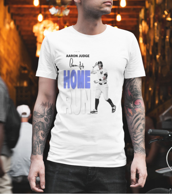 Aaron Judge Home Run New York Yankees Signature T-Shirt