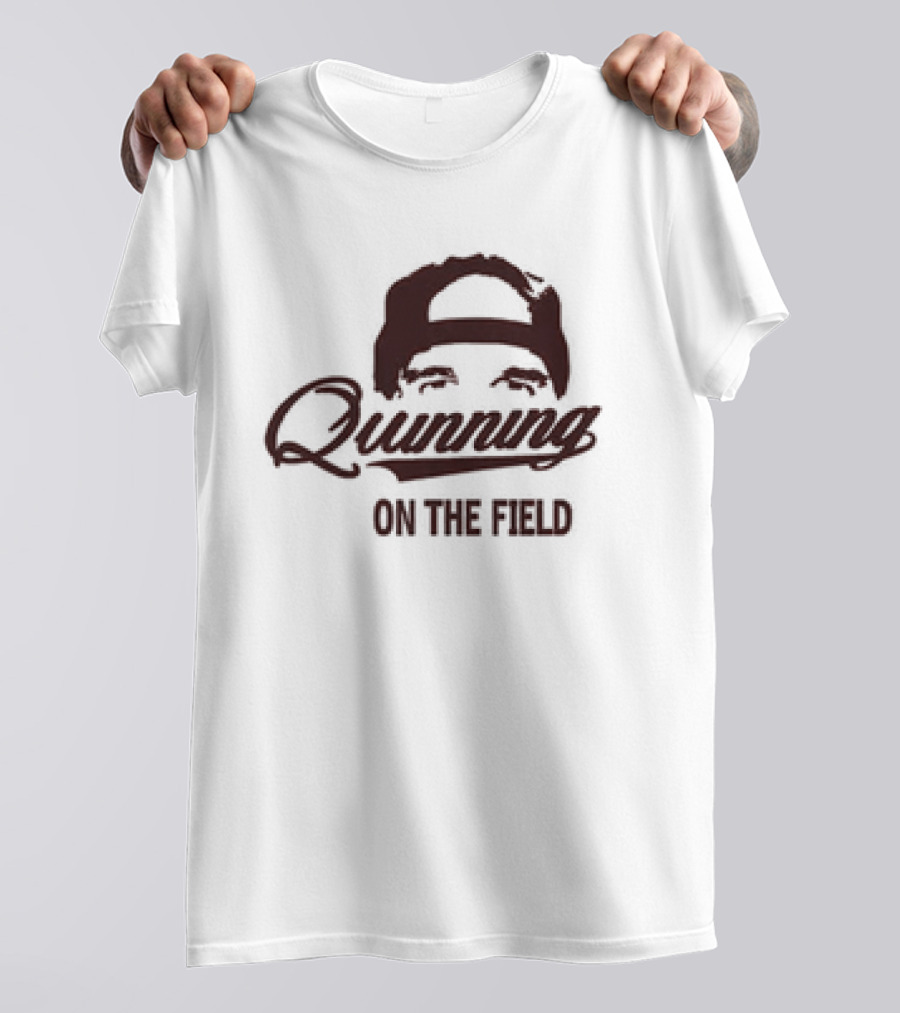 Commanders Quinning On The Field Dan Quinn T-Shirt