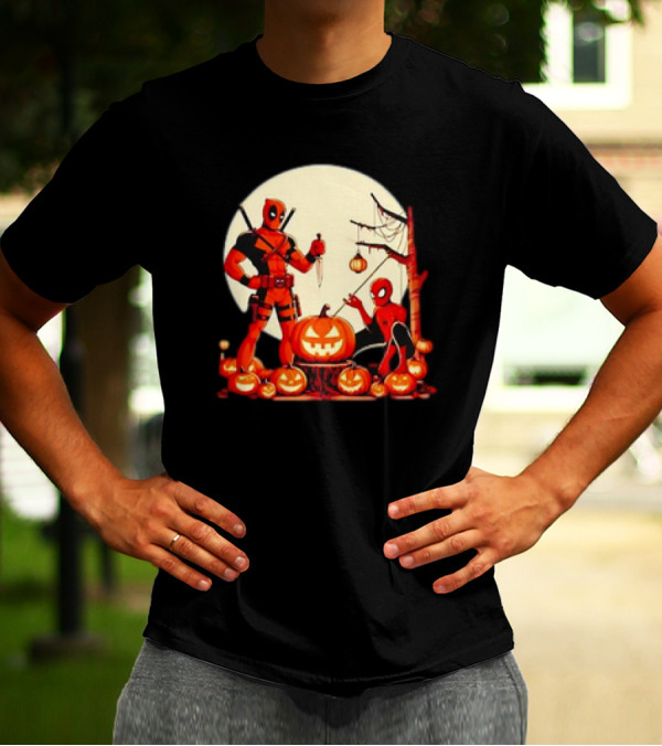 Deadpool And Spiderman Retro Halloween Pumpkins Moon Scene T-Shirt