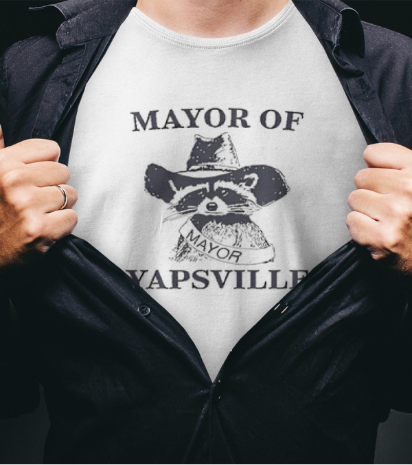 Mayor Of Yapsville Raccoon Wearing Hat And Sash T-Shirt
