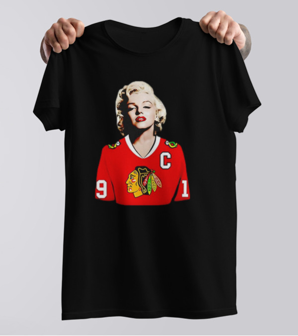 Marilyn Monroe Chicago Blackhawks Jonathan Toews Jersey T-Shirt