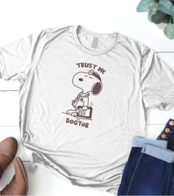 Snoopy Trust Me I’m A Dogtor Peanuts Comic Character With Stethoscope And Medical Coat T-Shirt