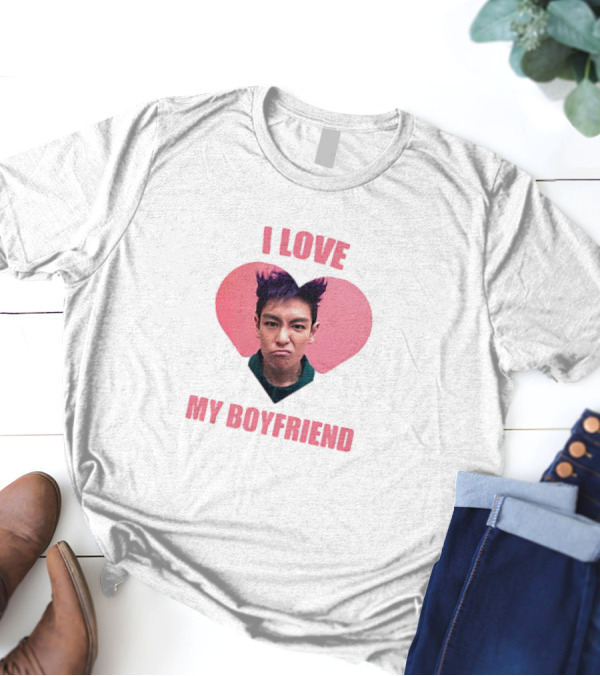 I LOVE MY BOYFRIEND Heart Face Pink Hair T-Shirt