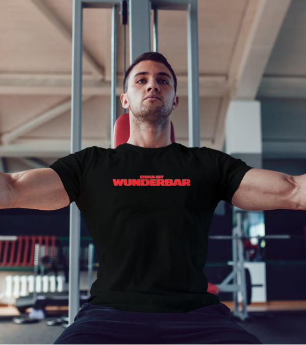Erika Vikman Erika Ist Wunderbar Bold Red Statement T-Shirt
