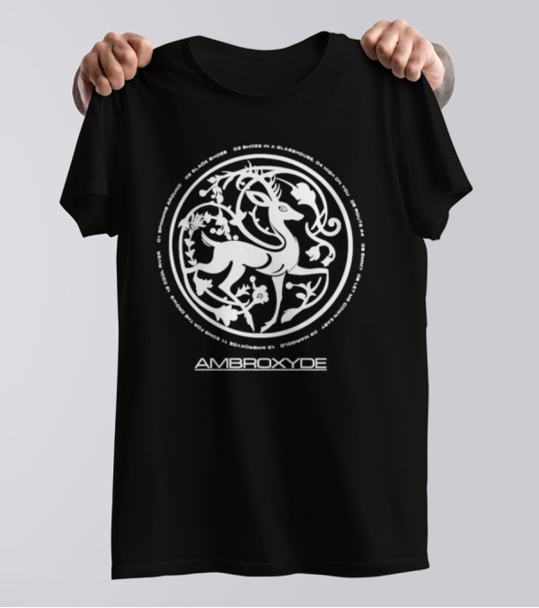 Felly Ambroxyde Scandinavian Deer Floral Circle T-Shirt