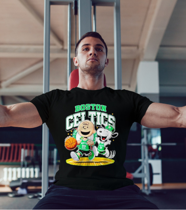 Boston Celtics Charlie Brown Snoopy Basketball Fan Fun T-Shirt