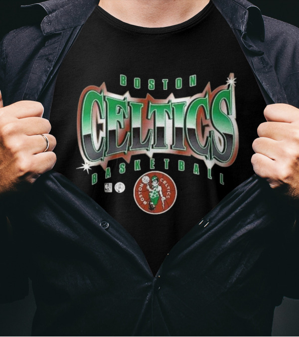 Boston Celtics Basketball Vintage Global Fan 90s Style T-Shirt