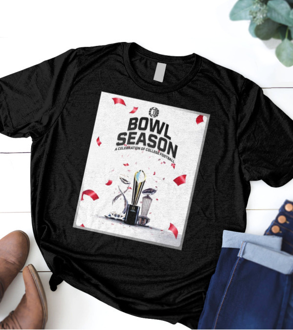 Bowl Season 2025 Celebration Of College Football Trophies And Confetti T-Shirt