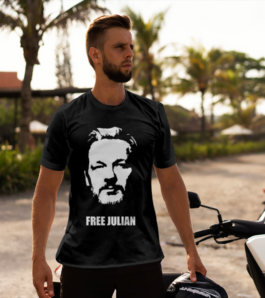 Free Julian Assange T-Shirt