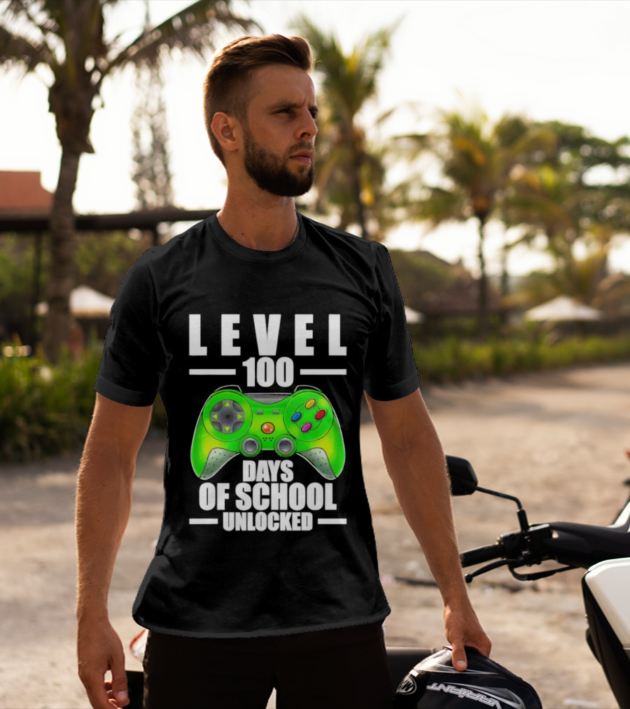 LEVEL 100 DAYS OF SCHOOL UNLOCKED GAMING CONTROLLER T-Shirt