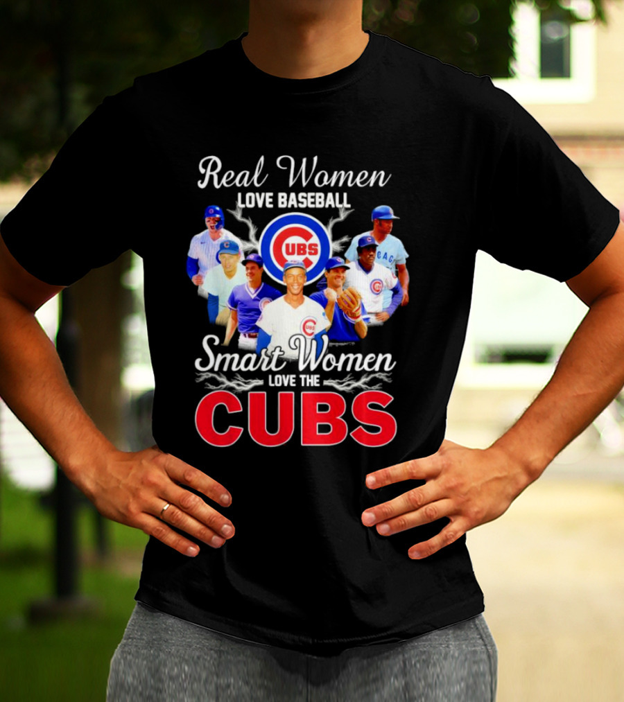 Real Women Love Baseball Smart Women Love The Chicago Cubs With Iconic Cubs Players T-Shirt