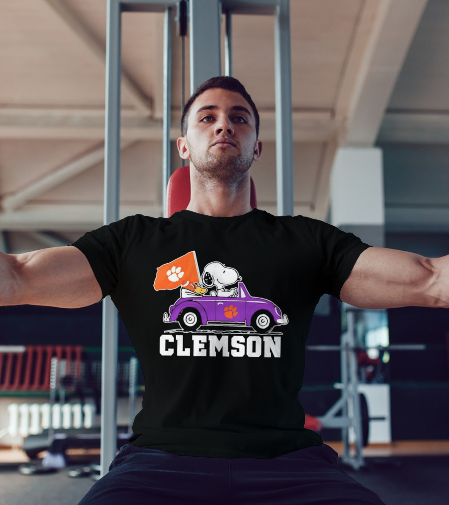 Snoopy And Woodstock In Purple Car With Clemson Flag T-Shirt