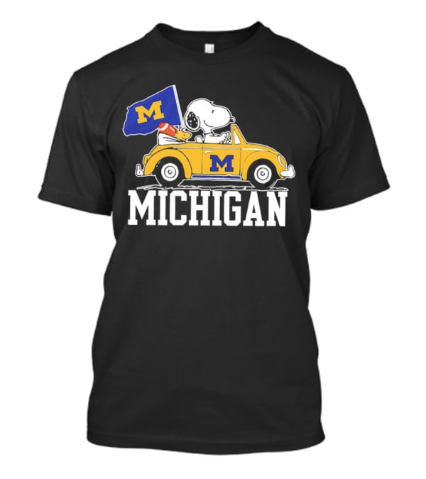 Snoopy And Woodstock Driving Car With Michigan Wolverines Flag T-Shirt